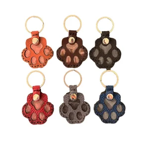 جاکلیدی چرم محفظه دار طرح پنجه