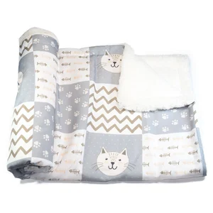 پتو طرح گربه شطرنجی